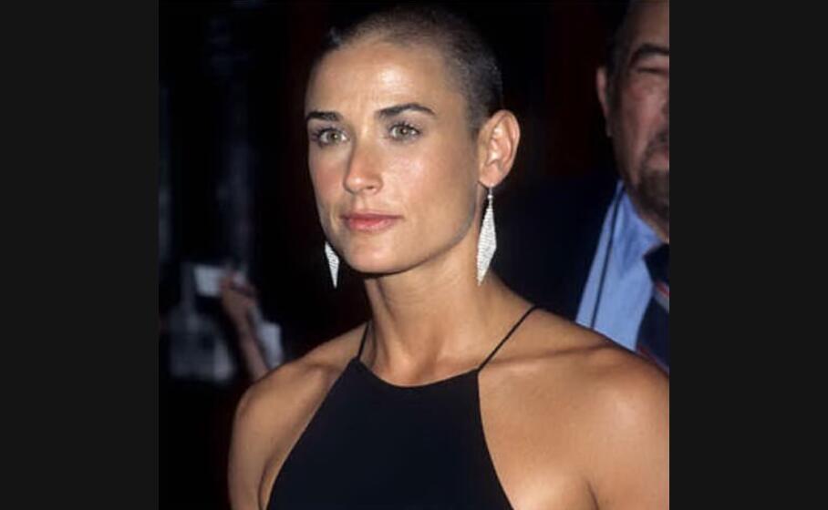 Demi Moore 50 anni senza ritocchi L Unione Sarda it Demi Moore 50 anni senza ritocchi L Unione Sarda it