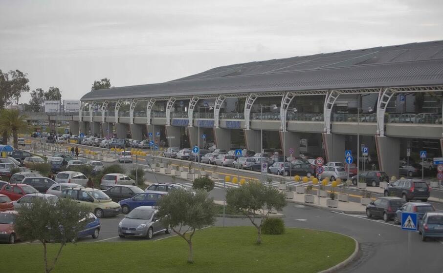 aeroporto elmas