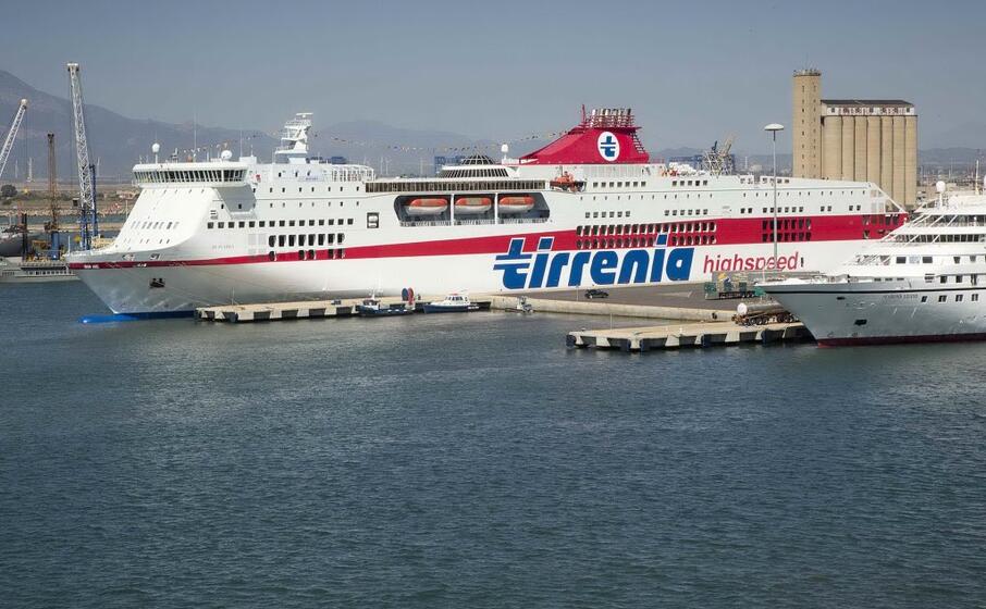 Tirrenia, biglietti a rate contro la crisi Prorogata la promozione per la Sardegna L'Unione Tirrenia, biglietti a rate contro la crisi Prorogata la promozione per la Sardegna L'Unione