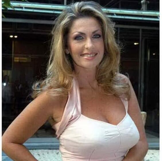 Paola Ferrari prima e dopo il trucco - L'Unione Sarda.it