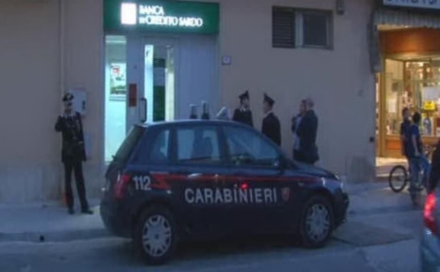 Rapina Al Credito Sardo Di Sestu Banditi In Fuga Con Undicimila Euro L Unione Sarda It