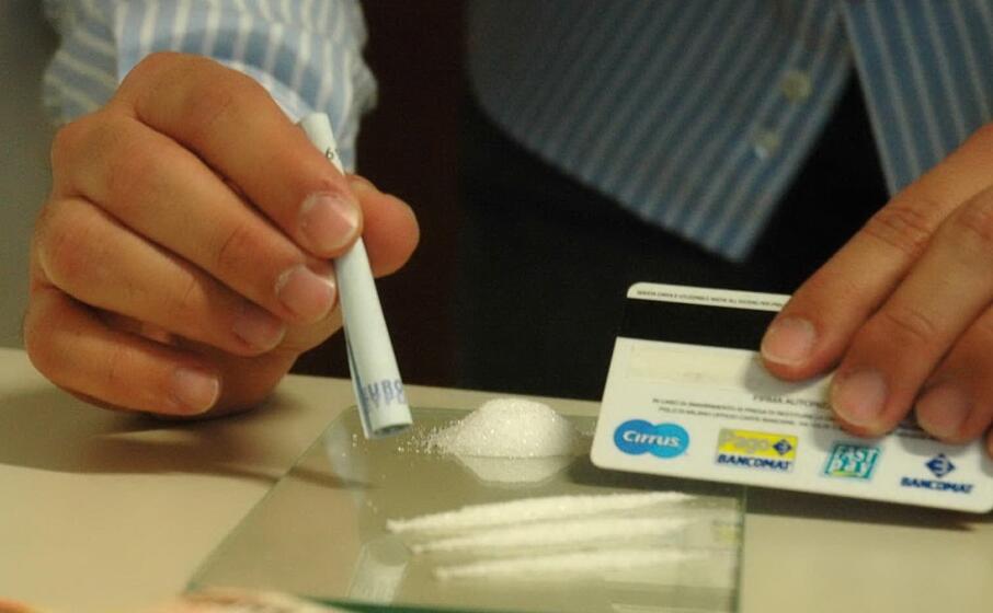 Villamar, marijuana e coca nel giubbotto Giovane aggredisce militari per fuggire L'Unione Sarda.it