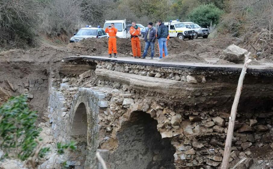 ponte distrutto a onan