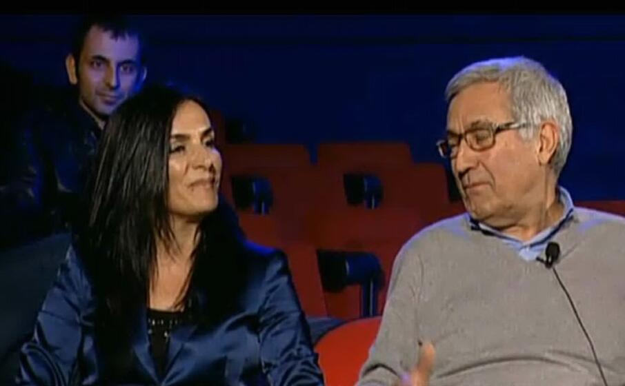 francesca barracciu con don ettore cannavera nello studio di dentro la notizia