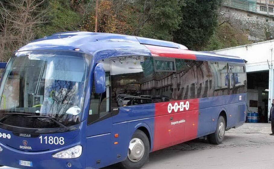 autobus dell arst (foto di repertorio)