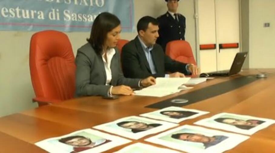 la conferenza stampa della polizia
