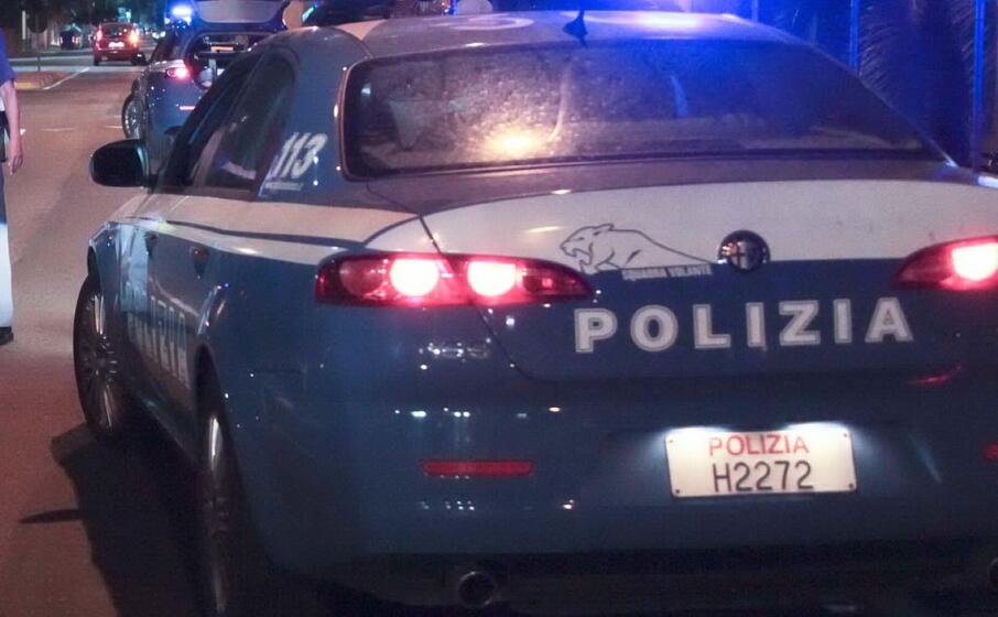 un auto della polizia