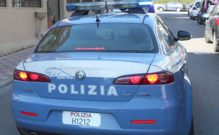 un auto della polizia