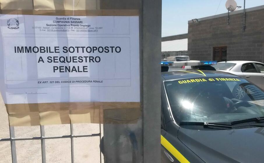 i sigilli della guardia di finanza
