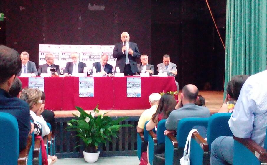 la conferenza sui migranti a ozieri