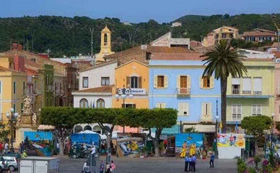 l isola di carloforte dove risiedeva la coppia la centro della vicenda giudiziaria