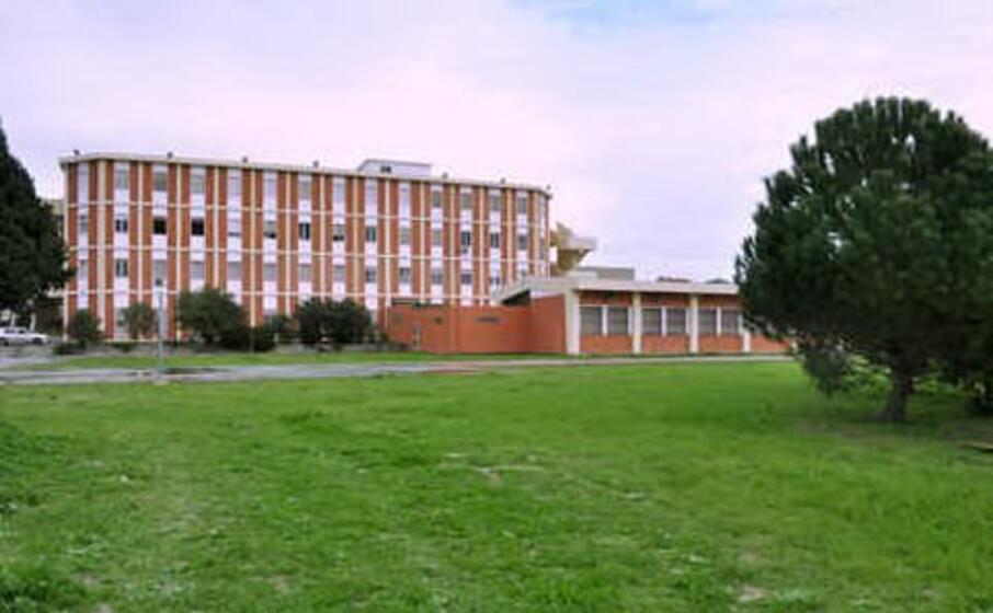 Quartu, ladri al liceo Brotzu. Ma il colpo finisce con la fuga L