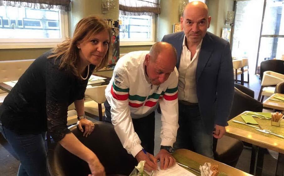 la firma del tennista corrado barazzutti a genova