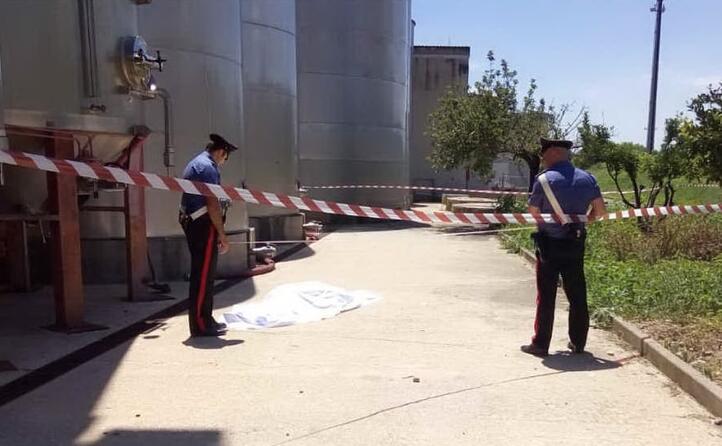 sul posto per gli accertamenti i carabinieri di dolianova e il nucleo investigativo