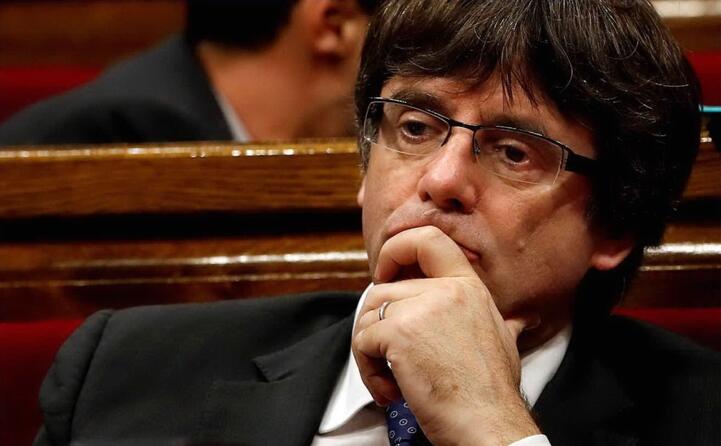 carles puigdemont all epoca governatore della catalogna
