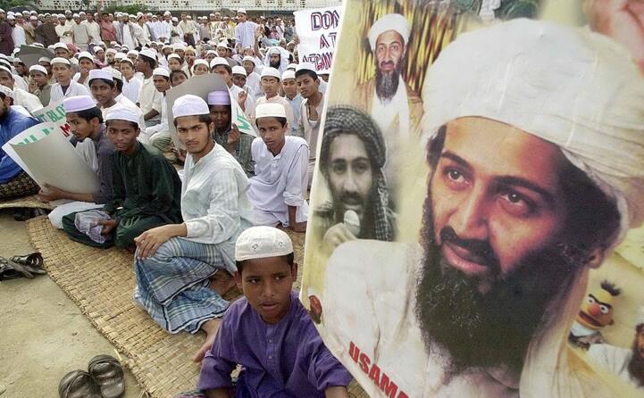 obiettivo degli usa smantellare la rete dei talebani guidata da osama bin laden ritenuto responsabile dell attacco (ansa)