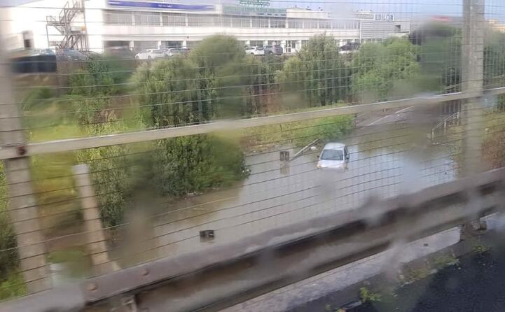 il sottopasso 130 nella zona della metro a elmas (foto l unione sarda)