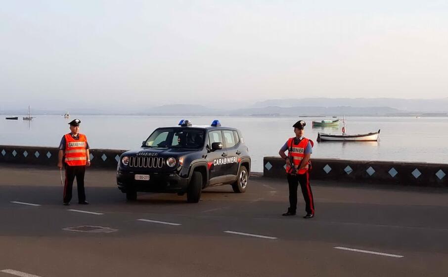posto di blocco (foto carabinieri)