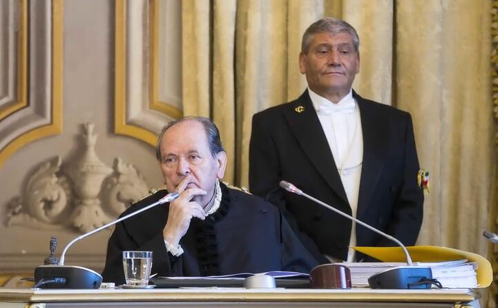 il presidente della corte costituzionale giorgio lattanzi durante l udienza pubblica sul caso (ansa)
