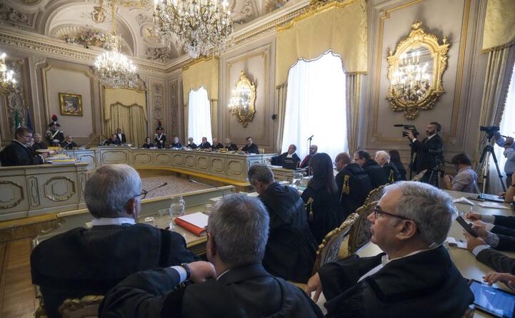 l aula dell udienza al palazzo della consulta (ansa)