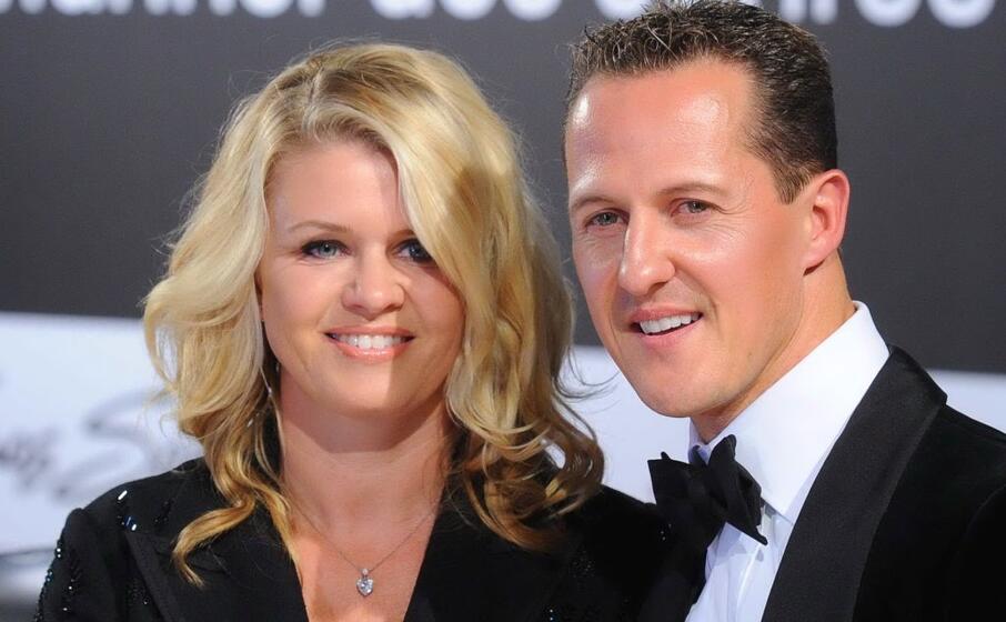 corinna e michael schumacher in una foto del 2010 (ansa)