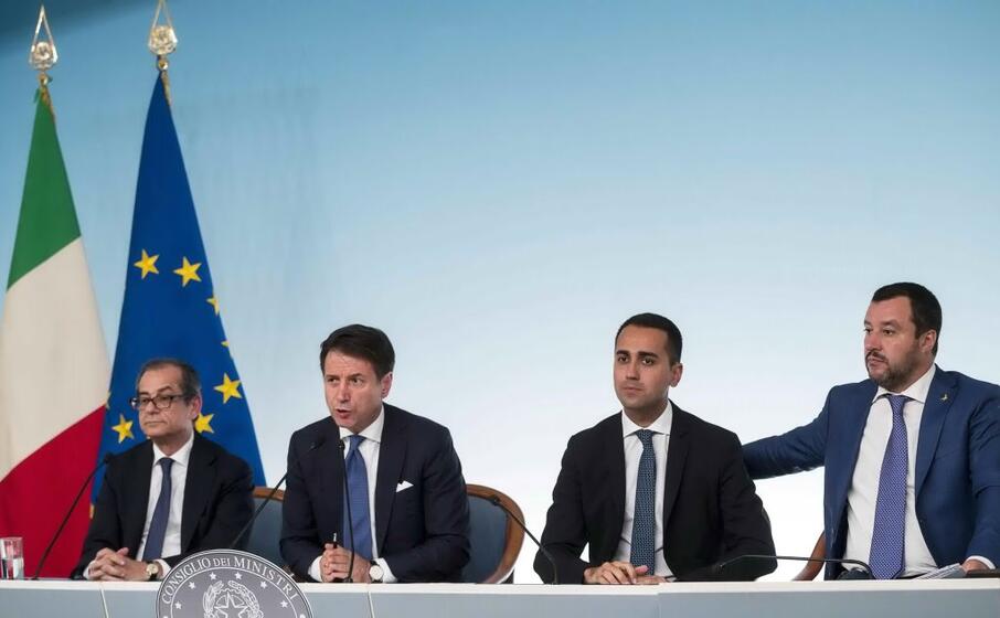 da sinistra giovanni tria giuseppe conte luigi di maio e matteo salvini (ansa)