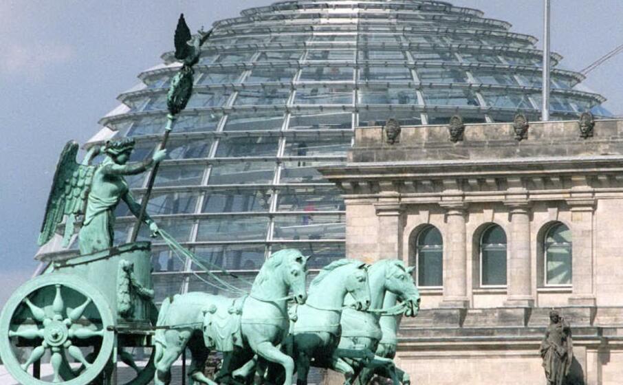 il parlamento di berlino (ansa)