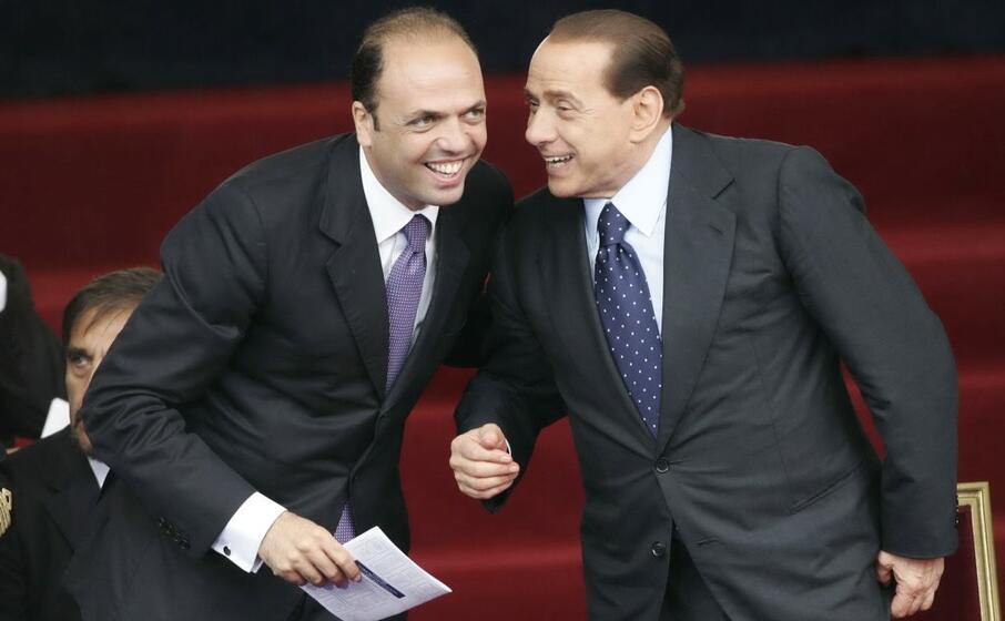 alfano con berlusconi in una foto del 2008 (ansa)