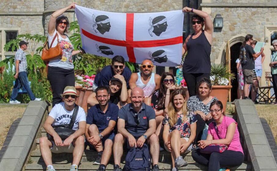 un passato evento del gruppo di sardinian embassy (foto da twitter)