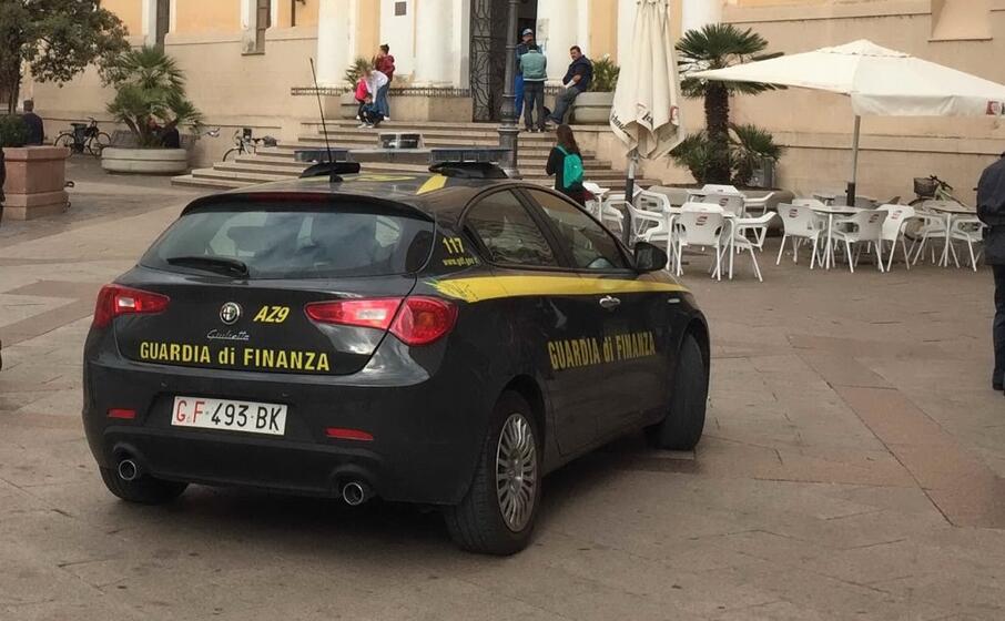 guardia di finanza a oristano (foto elia sanna)