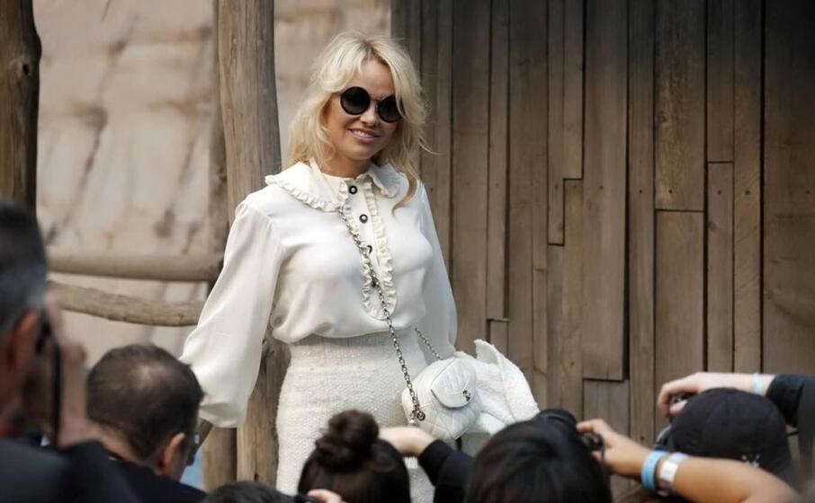 l attrice americana pamela anderson (ansa)