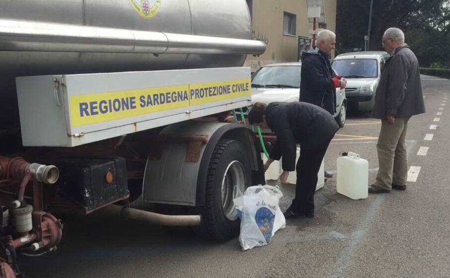 emergenza acqua (foto valeria pinna)