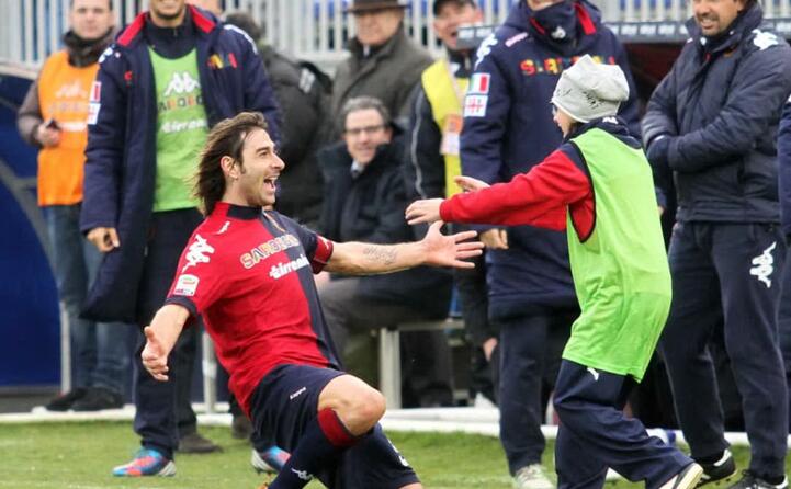conti festeggia un gol con il figlio bruno