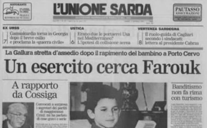 quattro banditi fanno irruzione nella casa di famiglia e portano via il bimbo che aveva 7 anni