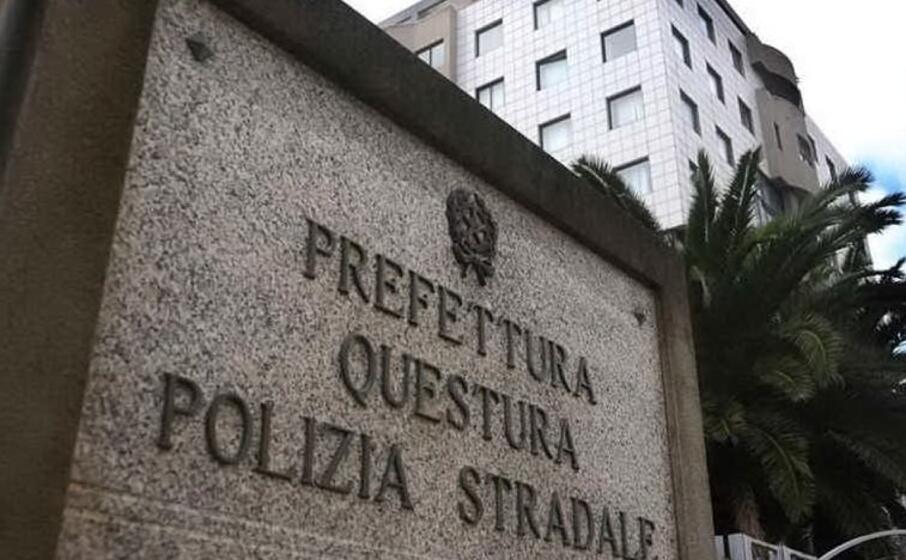 la questura di oristano (archivio l unione sarda)