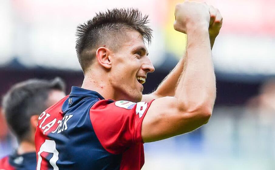 l attaccante del genoa piatek (ansa)
