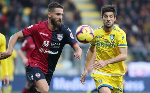 pavoletti in azione (ansa)