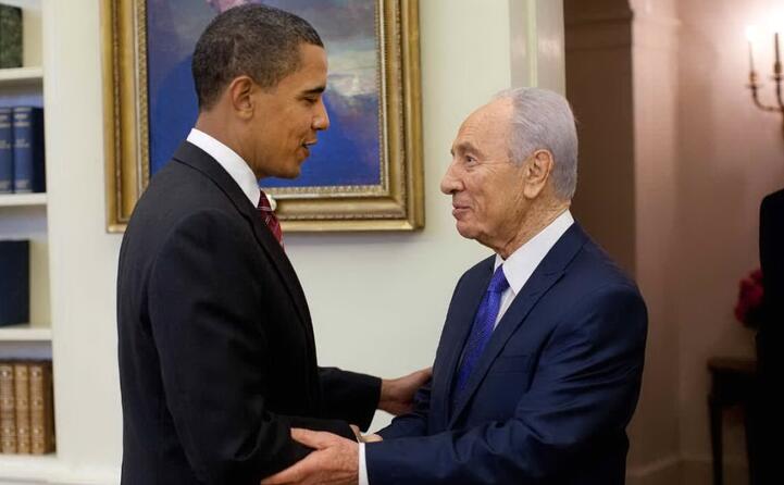 barack obama e l allora presidente israeliano shimon peres 2009 (foto ansa)