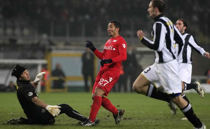 accaddeoggi 31 gennaio 2009 il cagliari batte la juve l ultima vittoria dei rossobl a torino (archivio l unione sarda)