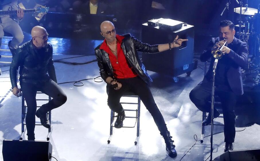 i negrita con enrico ruggeri e roy paci