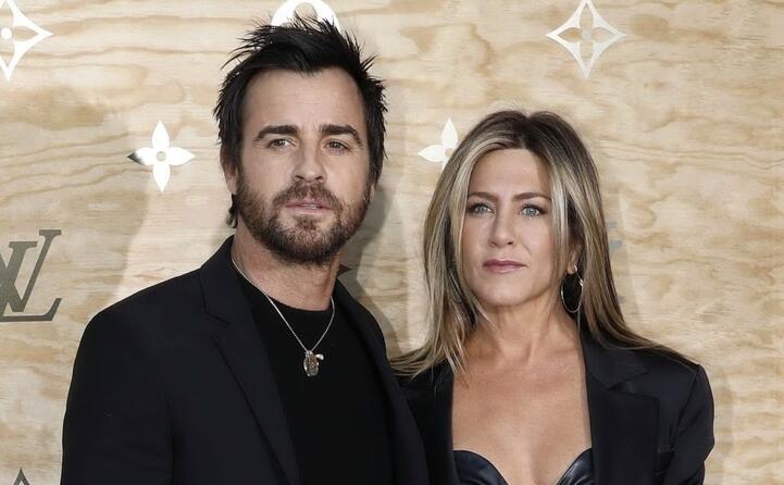 con l ex marito justin theroux da cui si separata nel corso dell ultima estate