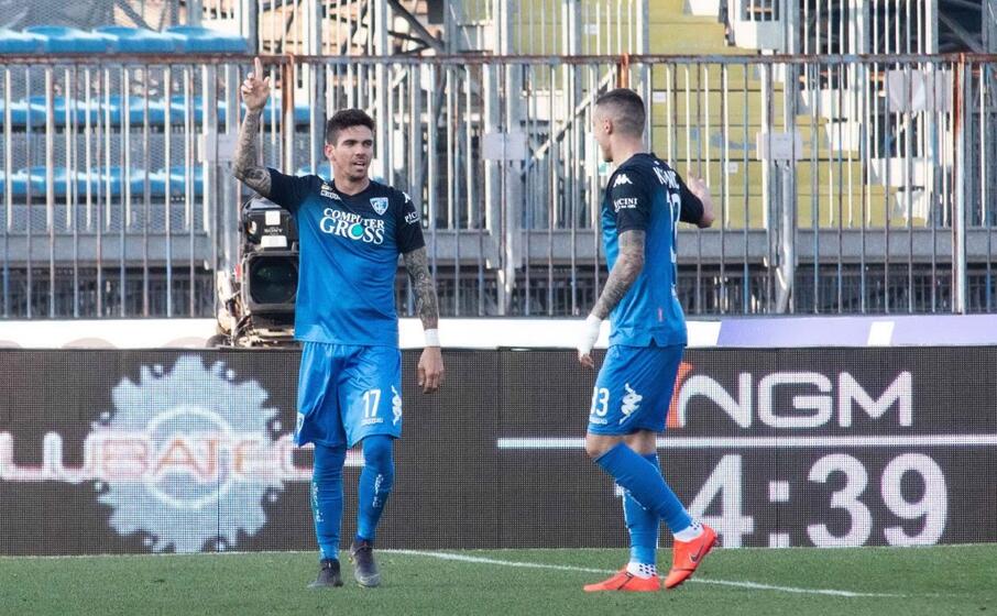 diego farias festeggia dopo il gol (ansa)