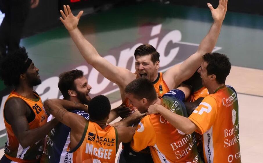 l esultanza della dinamo in coppa italia (foto dinamo)
