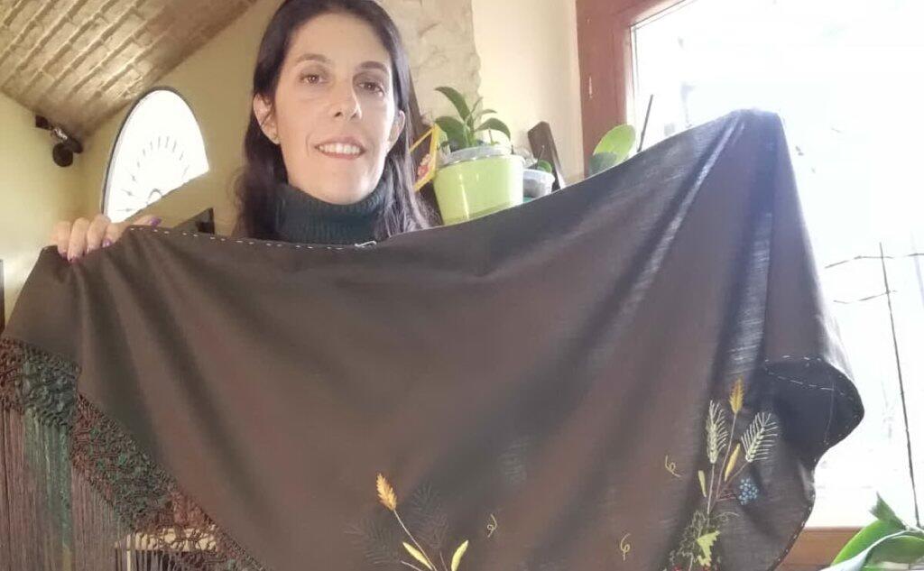 فسد مقابل مانهاتن Scialli Cubani Cartersguesthouses Com
