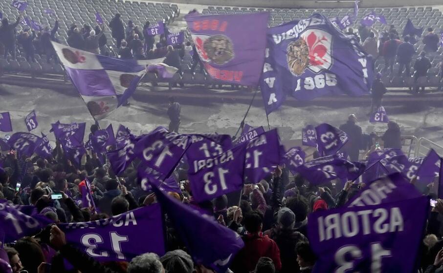 bandiere in memoria di astori