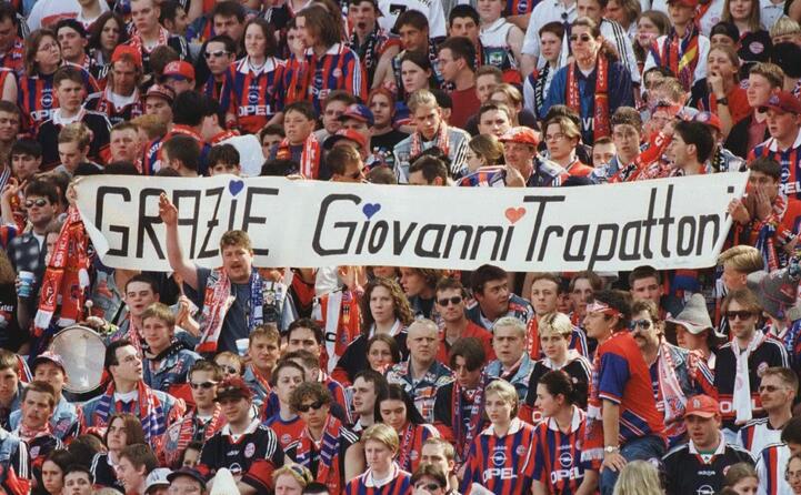 il tributo dei tifosi tedeschi
