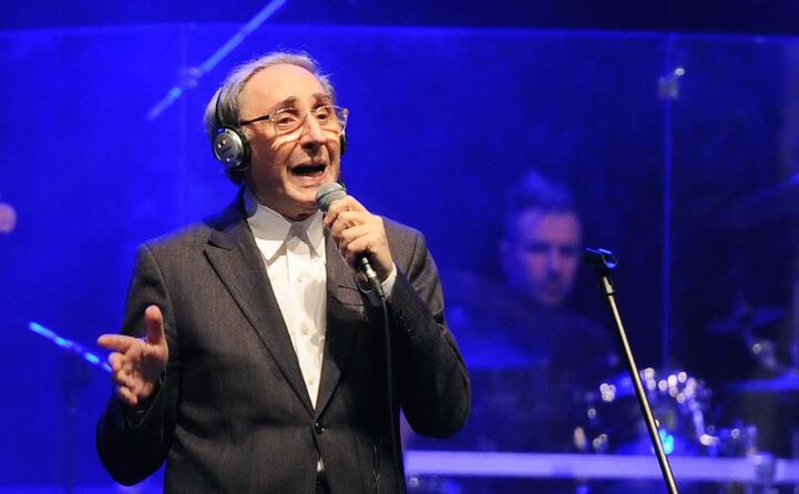 successivamente ritornato sui passi della musica leggera