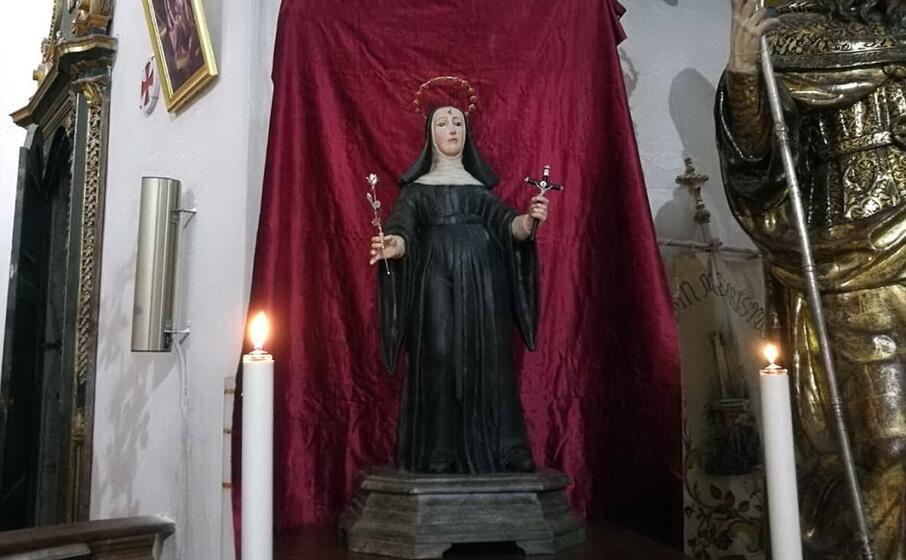 una statua dedicata a santa rita (archivio l unione sarda)