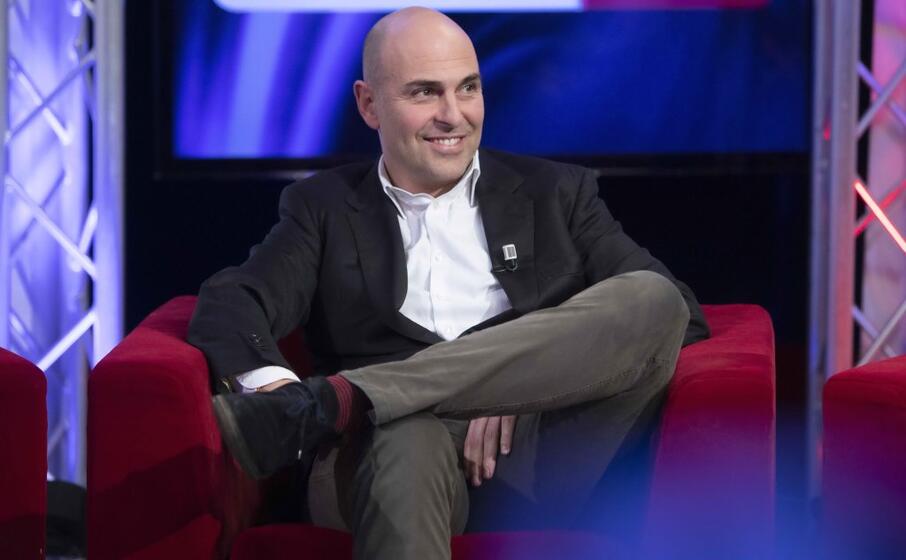 tommaso giulini negli studi di videolina (l unione sarda solinas)