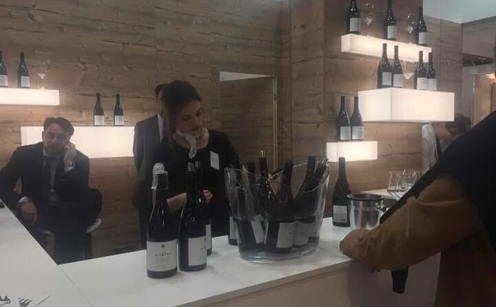 degustazione di vino (foto l unione sarda ripa)